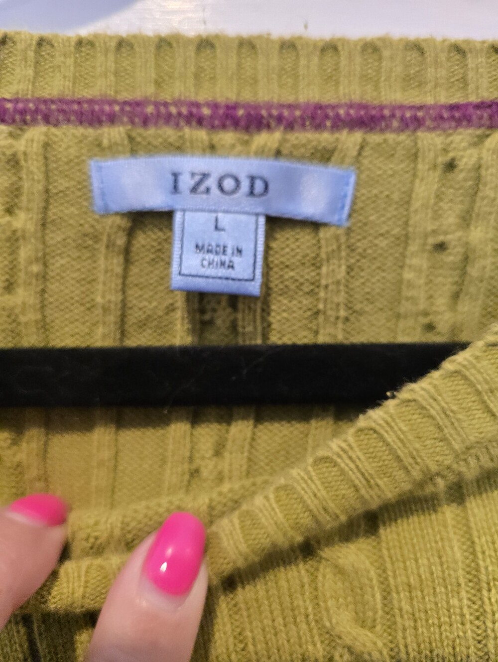 IZOD Cable Knit Sweater Chartreuse Green Crew Neck Purple Logo Womens Large - Picture 4 of 5